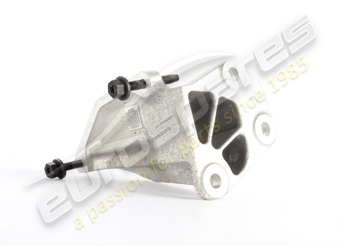 verwendete maserati halterung. teilenummer 670053044 (2)