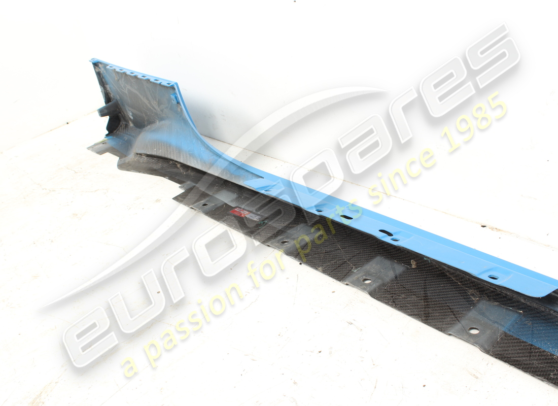 verwendet ferrari komplette untertürverkleidung links. teilenummer 766055 (3)