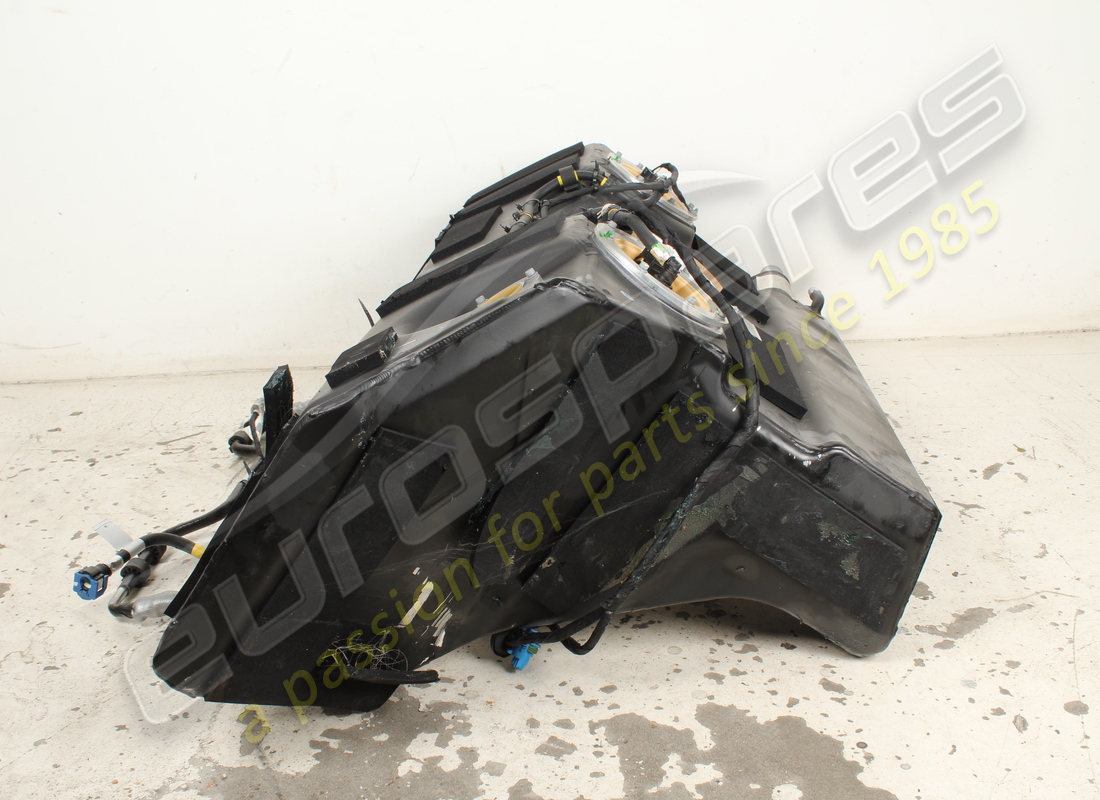 ferrari vollständiger tank verwendet. teilenummer 341208 (3)
