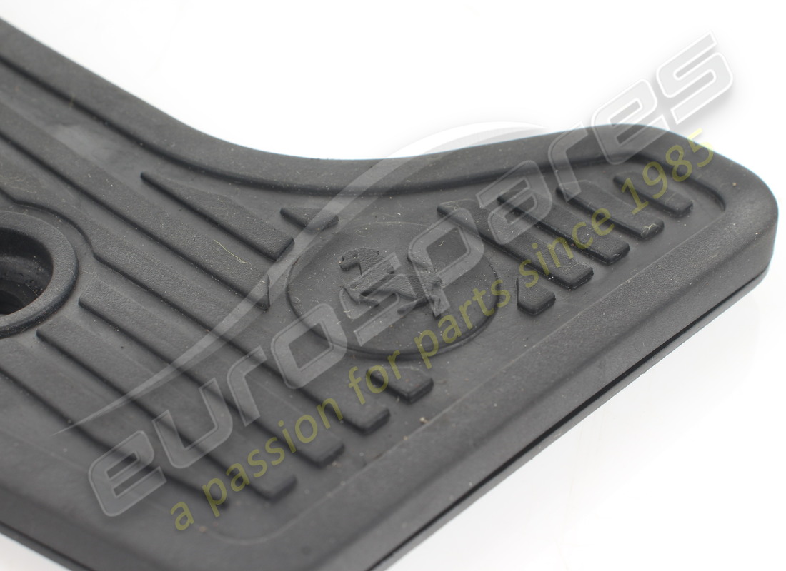 GEBRAUCHT FERRARI FAHRERSEITE FUSSSTÜTZE. TEILENUMMER 849082 (3) gebraucht ferrari fahrerseite fussstütze. teilenummer 849082 (3)