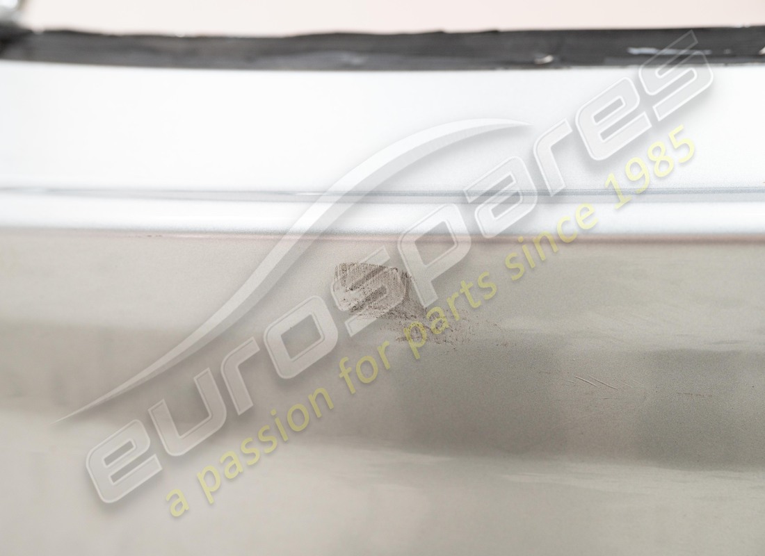 gebrauchte ferrari heckklappe. teilenummer 84025411 (3)