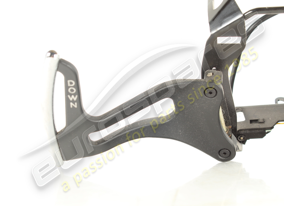 gebrauchtes maserati hebelset. teilenummer 261433 (2)