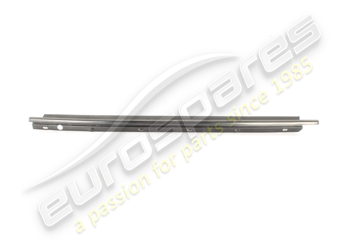 GEBRAUCHT Maserati OBERE AUSSENVERKLEIDUNG VORNE LINKS. TEILENUMMER 377700317 (1)