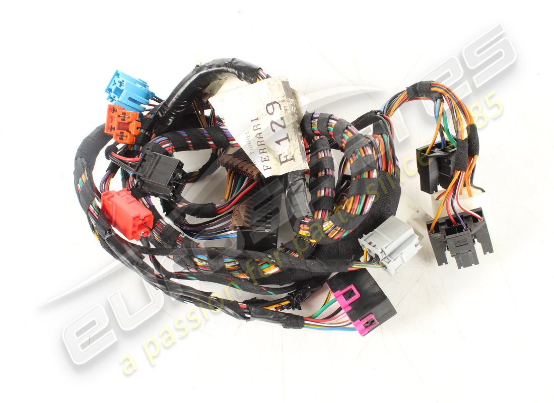 verwendete ferrari tunnelkonsole-anschlusskabel. teilenummer 152184 (2)