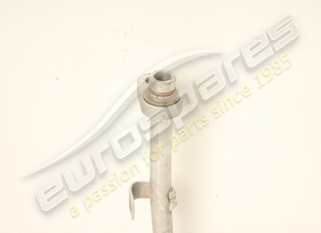 USED FERRARI TUBO RIT. FREON DA SOTTOP. A. PART NUMBER 917477 (2) used ferrari tubo rit. freon da sottop. a. part number 917477 (2)