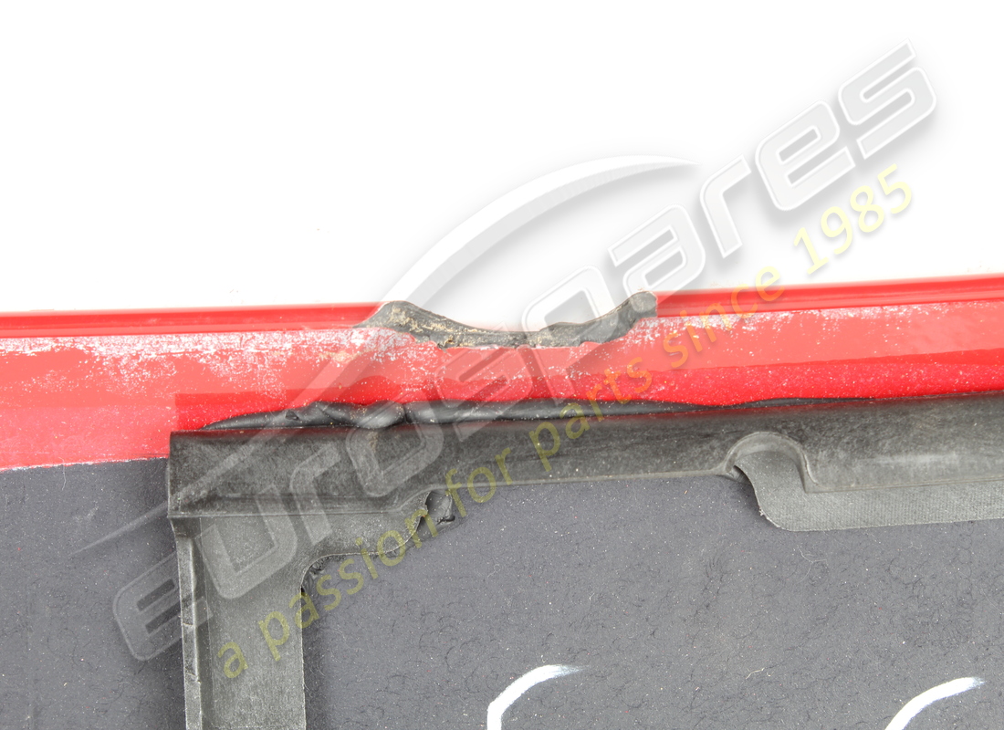 beschädigte ferrari komplette obere spoilerabdeckung. teilenummer 985821722 (6)