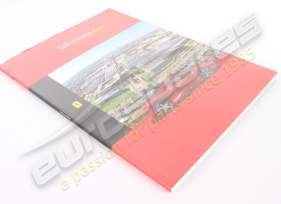 neue ferrari la ferrari 2010 broschüre. teilenummer 95993243 (1)