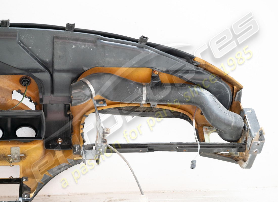 beschädigte ferrari rhd-armaturenbaugruppe in schwarz vm8500. teilenummer 65113800 (9)