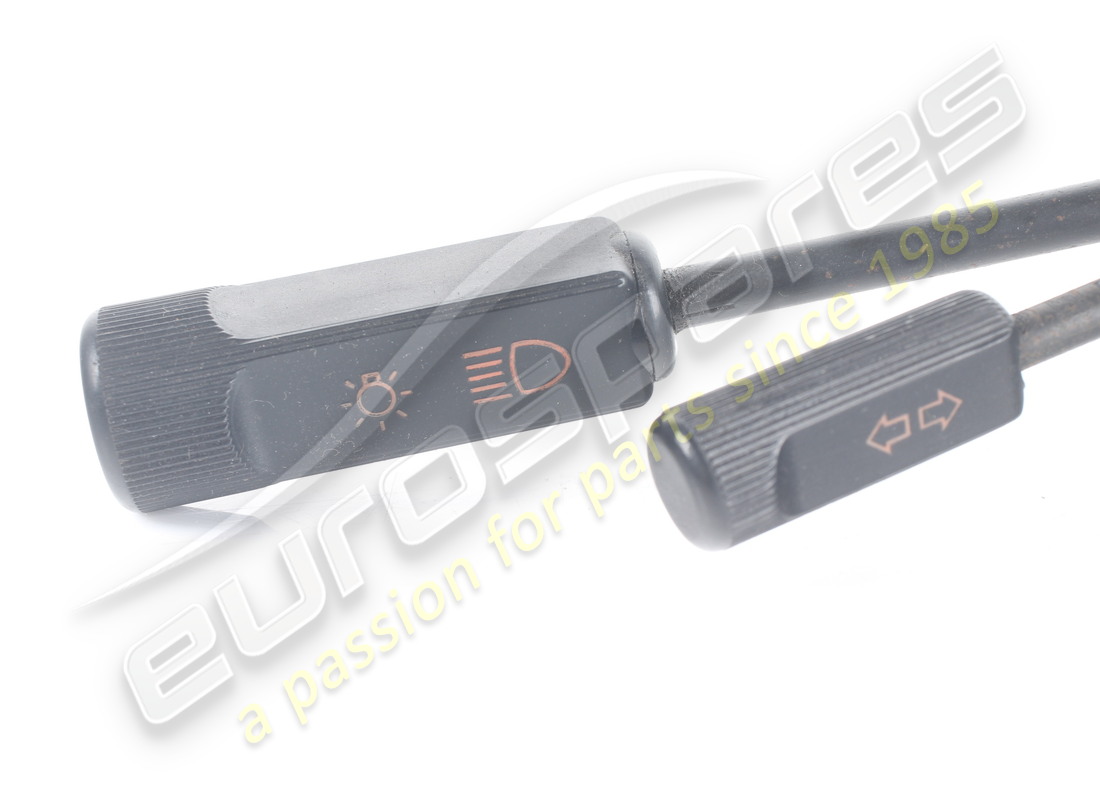 BESCHÄDIGTER FERRARI STEUERSCHALTER. TEILENUMMER 61838400 (3) beschädigter ferrari steuerschalter. teilenummer 61838400 (3)