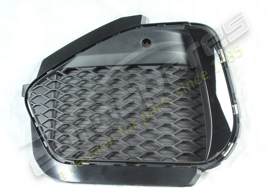 neu maserati linker frontgrill. teilenummer 670198178 (2)
