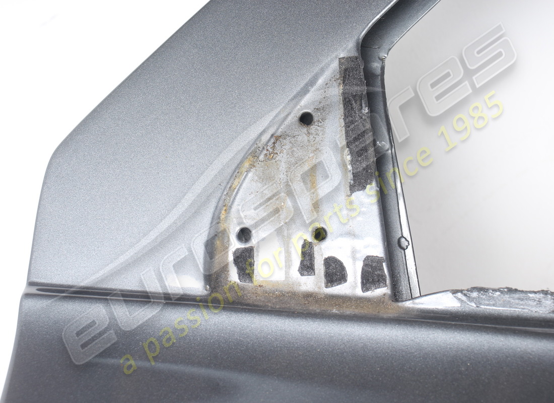 gebrauchte maserati hintere tür. teilenummer 374530204 (2)