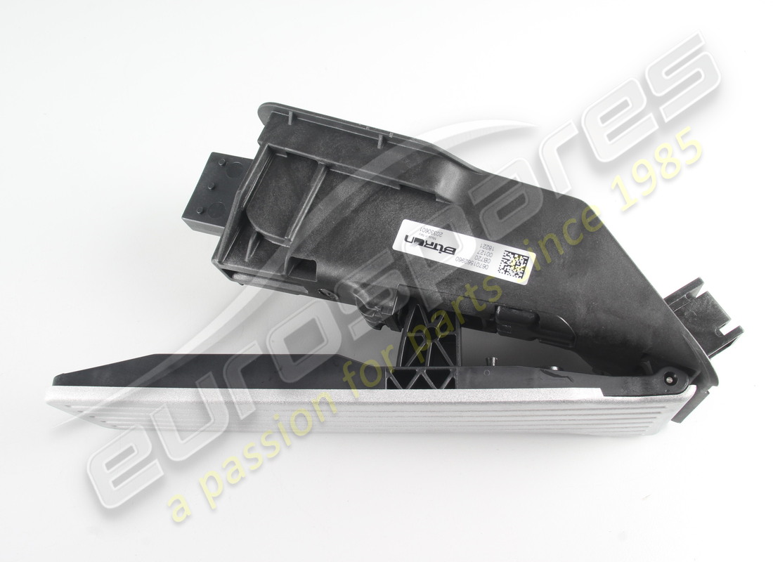 neues maserati gaspedal. teilenummer 670156296 (2)