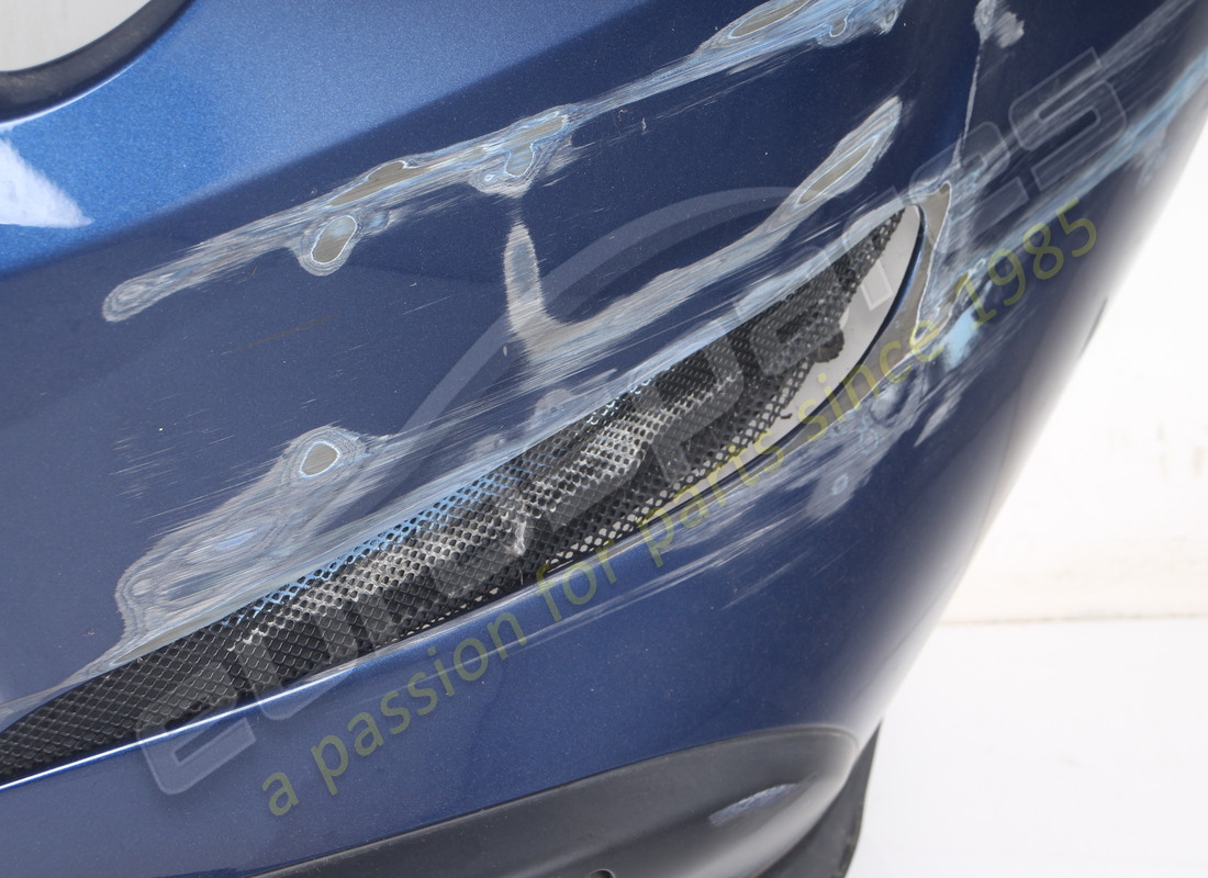 BESCHÄDIGTER FERRARI HINTERER STOßFÄNGER. TEILENUMMER 89047210 (5) beschädigter ferrari hinterer stoßfänger. teilenummer 89047210 (5)