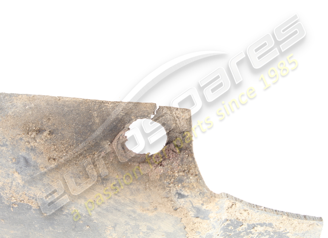 GEBRAUCHT MASERATI RADKASTENSCHUTZ VORNE LINKS. TEILENUMMER 372500525 (4) gebraucht maserati radkastenschutz vorne links. teilenummer 372500525 (4)