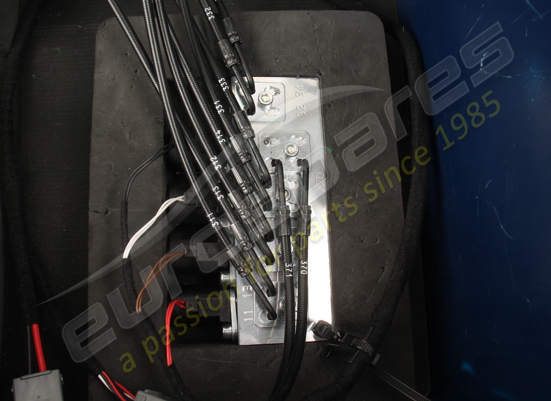 neu ferrari komplettes hydrauliksystem ki. teilenummer 84603300 (6)