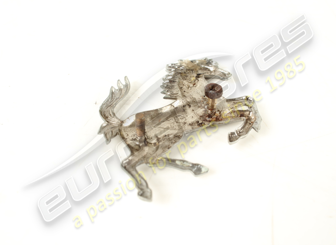 gebrauchtes ferrari emblem mit tänzendem pferd. teilenummer 60032109 (2)