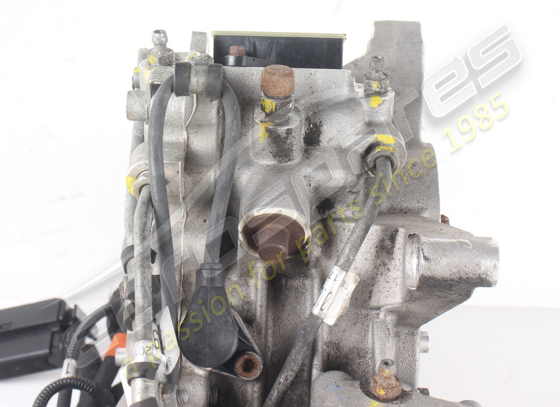 GEBRAUCHTE FERRARI NEBENANTRIEBSEINHEIT. TEILENUMMER 324841 (12) gebrauchte ferrari nebenantriebseinheit. teilenummer 324841 (12)