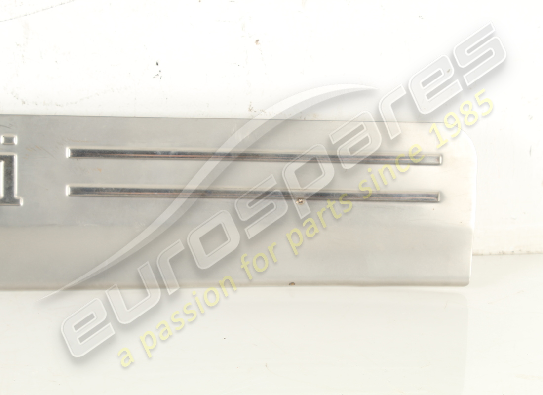 GEBRAUCHTE FERRARI LINKE KICKPLATTE. TEILENUMMER 81362300 (3) gebrauchte ferrari linke kickplatte. teilenummer 81362300 (3)