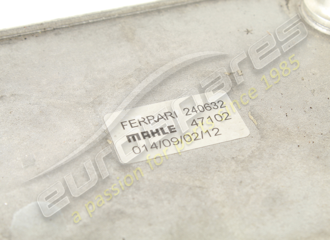 VERWENDETER FERRARI ÖL-WÄRMETAUSCHER. TEILENUMMER 240632 (5) verwendeter ferrari öl-wärmetauscher. teilenummer 240632 (5)