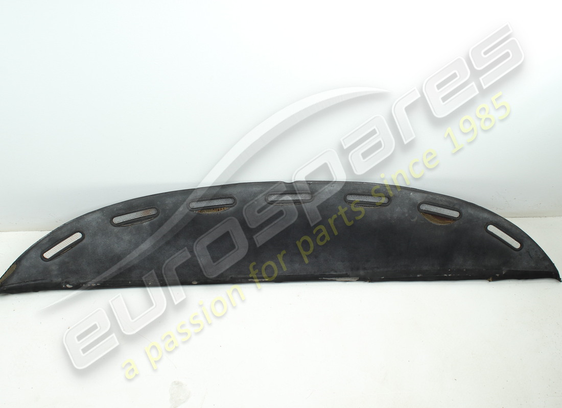 GEBRAUCHTE Ferrari UNTERE WINDSCHUTZSCHEIBENVERKLEIDUNG. TEILENUMMER 61512100 (1)