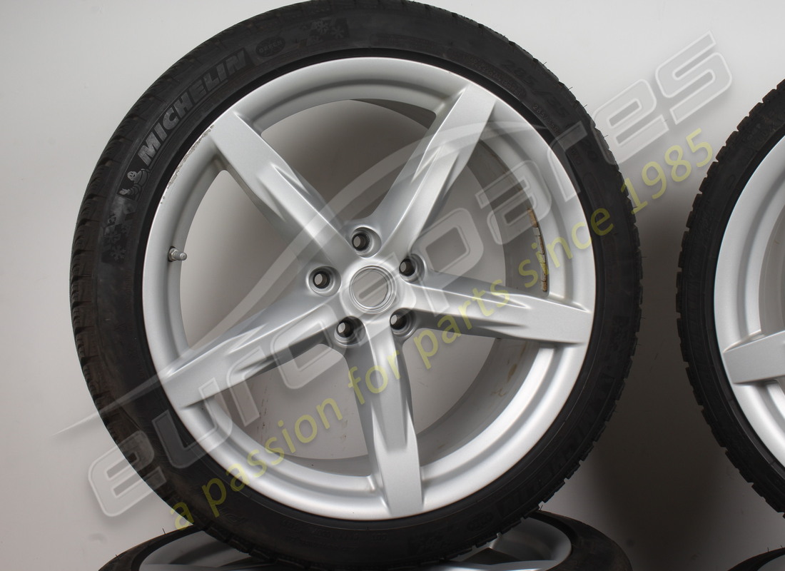 gebraucht ferrari gtc4lusso matt silberne felgen k. teilenummer 70004725 (2)