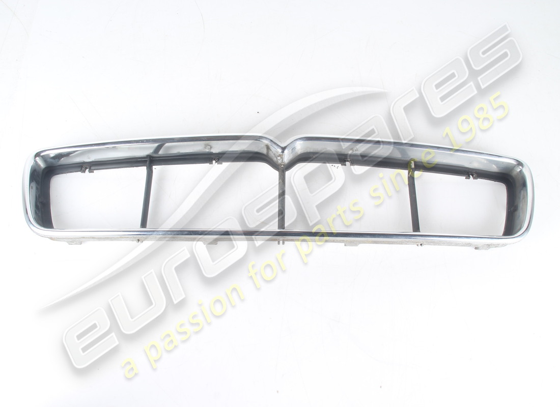 USED MASERATI FRAME FOR RADIATOR MASK . PART NUMBER 374100307 (1)