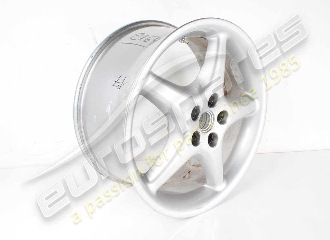 used ferrari front wheel (magnesium - speedline). part number 165110 (2)