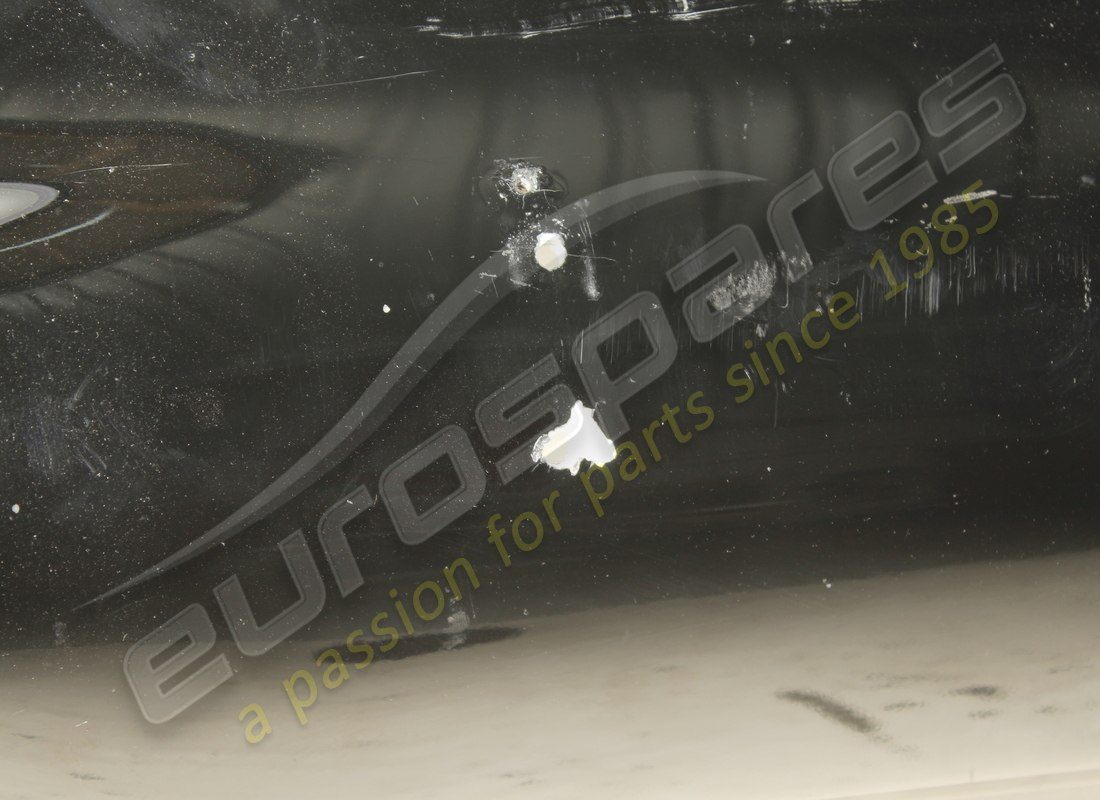 gebrauchter ferrari frontstoßstange. teilenummer 64888010 (9)