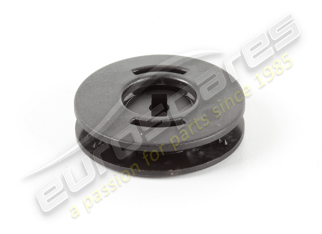 new maserati carpet bolt kit. part number 371500444 (1)
