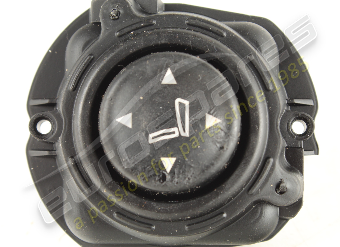 gebraucht maserati steuerknopf für linken rücksitz. teilenummer 203492 (2)