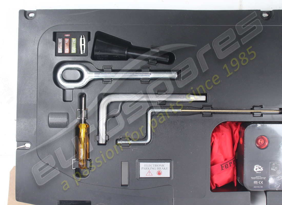 GEBRAUCHTES FERRARI KIT FÜR WERKZEUGE. TEILENUMMER 329201 (2) gebrauchtes ferrari kit für werkzeuge. teilenummer 329201 (2)