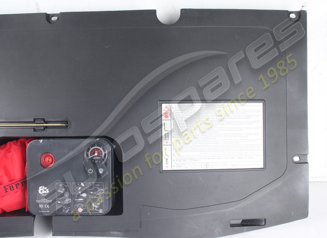 GEBRAUCHT Ferrari KIT FÜR WERKZEUGE . TEILENUMMER 329201 (1) GEBRAUCHT Ferrari KIT FÜR WERKZEUGE . TEILENUMMER 329201 (1)