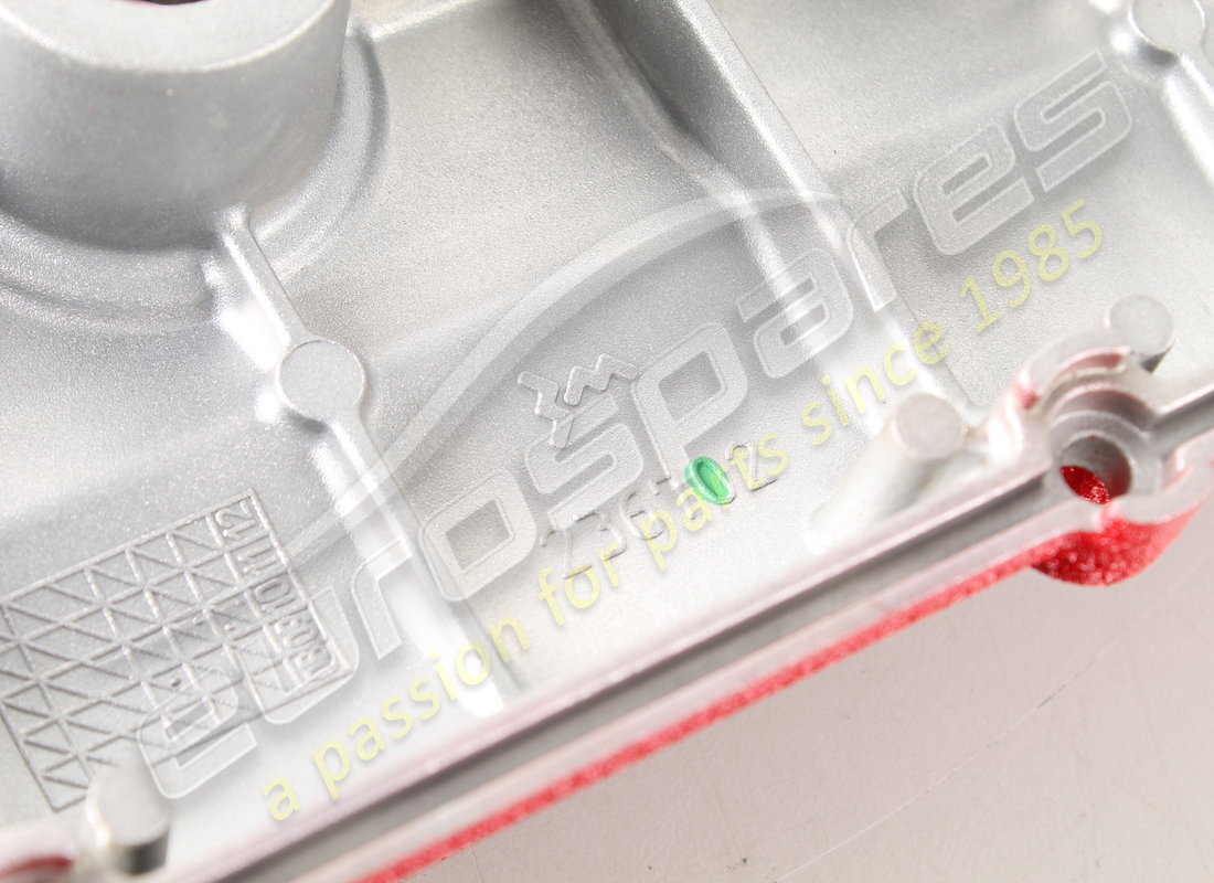 NEUE FERRARI RECHTE ZYLINDERKOPFABDECKUNG. TEILENUMMER 236702 (3) neue ferrari rechte zylinderkopfabdeckung. teilenummer 236702 (3)