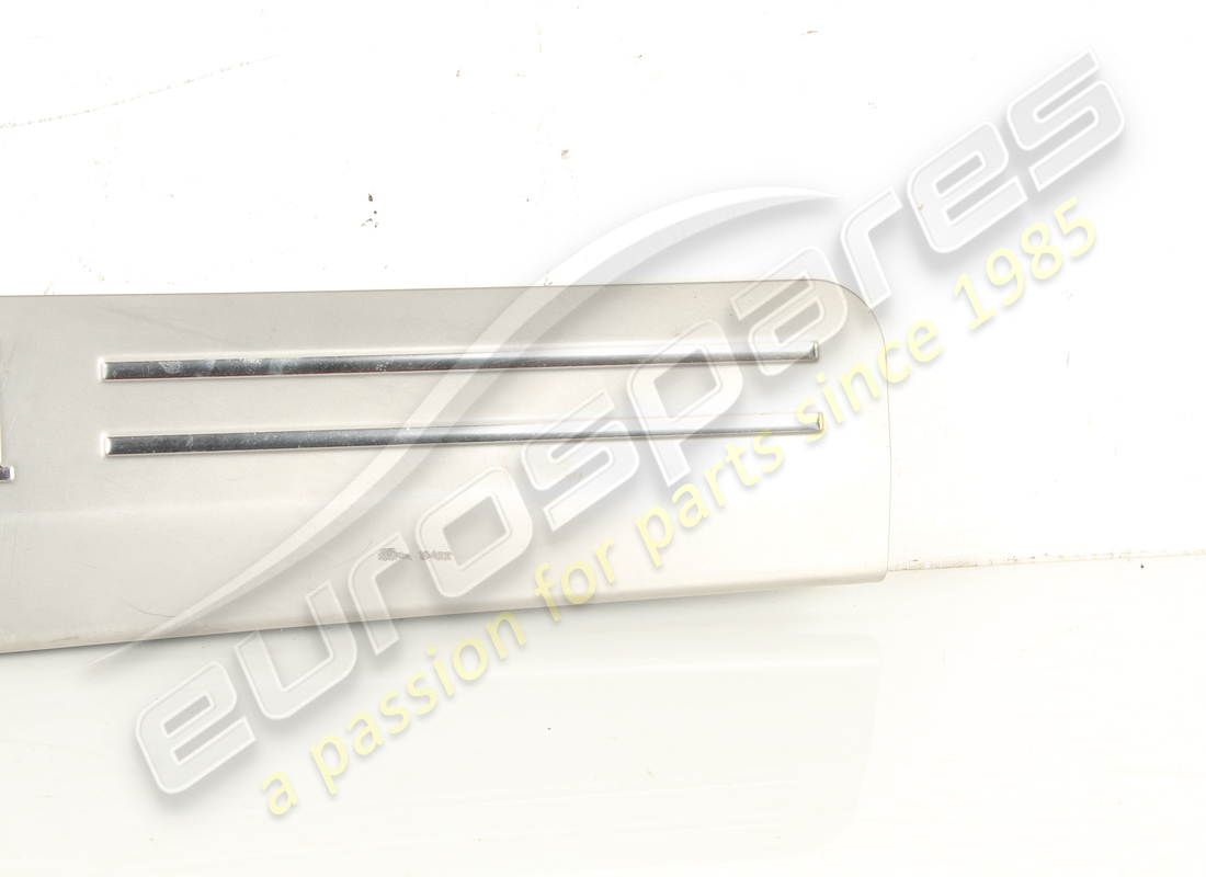 GEBRAUCHTE FERRARI LINKE KICKPLATTE. TEILENUMMER 81362300 (3) gebrauchte ferrari linke kickplatte. teilenummer 81362300 (3)