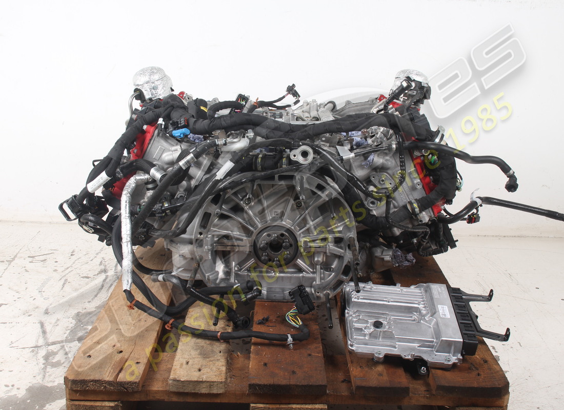 gebrauchter ferrari 296 motor. teilenummer 985000364 (4)