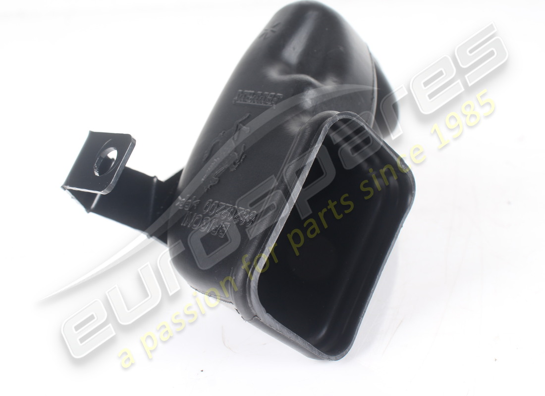 GEBRAUCHT FERRARI UNTERER FUSSWELT AUF DER BEIFAHRERSEITE. TEILENUMMER 88202000 (4) gebraucht ferrari unterer fusswelt auf der beifahrerseite. teilenummer 88202000 (4)