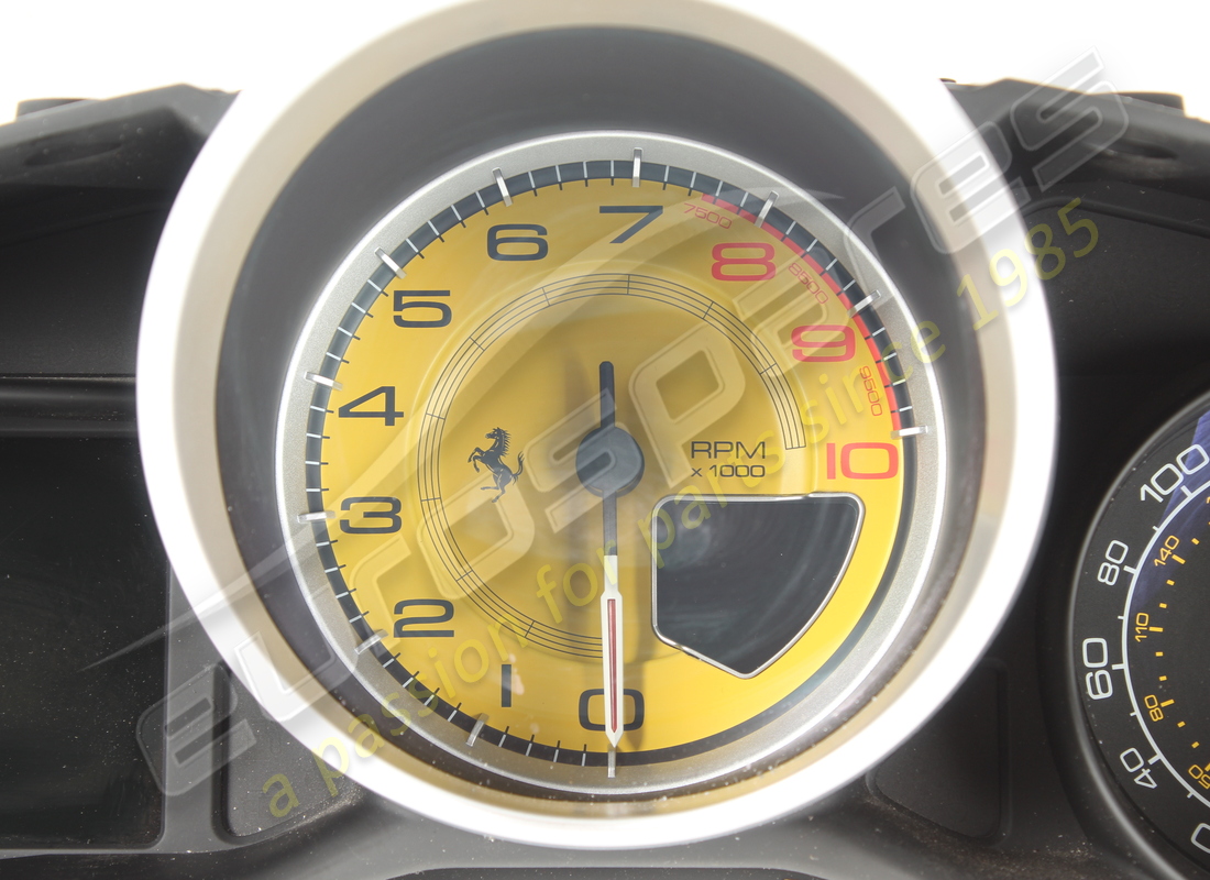 gebrauchte ferrari instrumententafel. teilenummer 310031 (3)