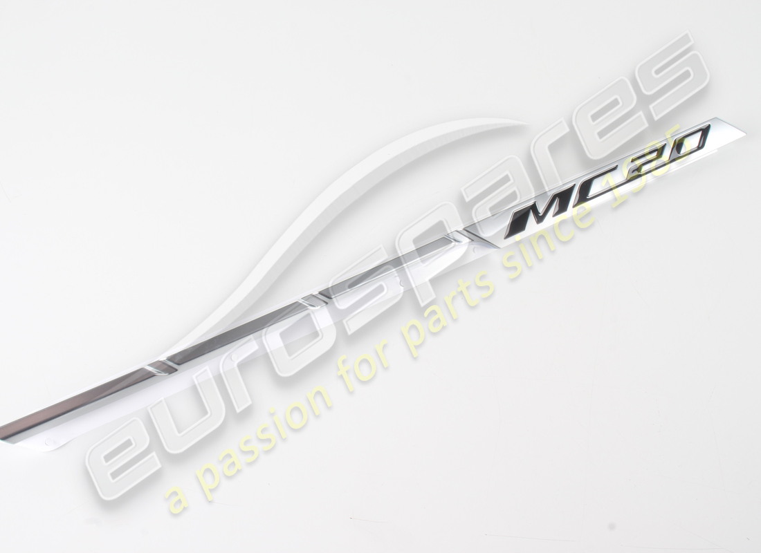 neu maserati rechtes seitensiegel. teilenummer 670158142 (2)