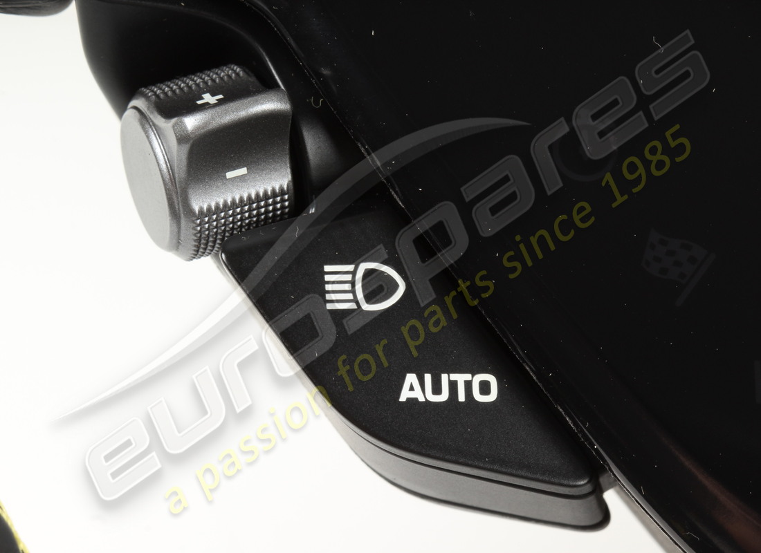neu ferrari lenkrad, carbon+led+spoiler. teilenummer 910847 (10)
