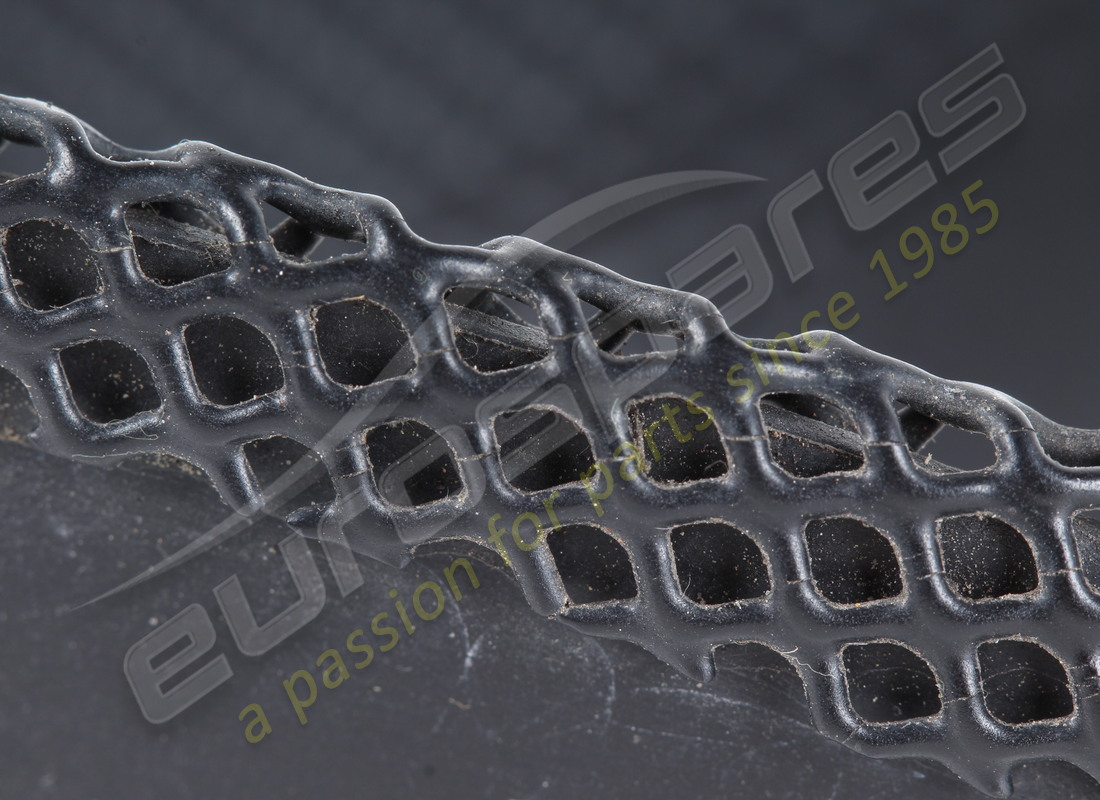 gebraucht ferrari komplettes rechtes rücklichtgitter. teilenummer 87921100 (6)