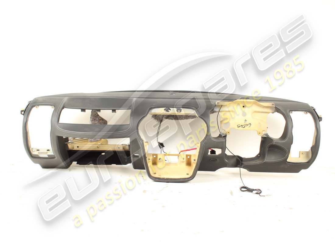gebrauchtes ferrari rhd-armaturentafel in schwarz. teilenummer 68358300 (2)