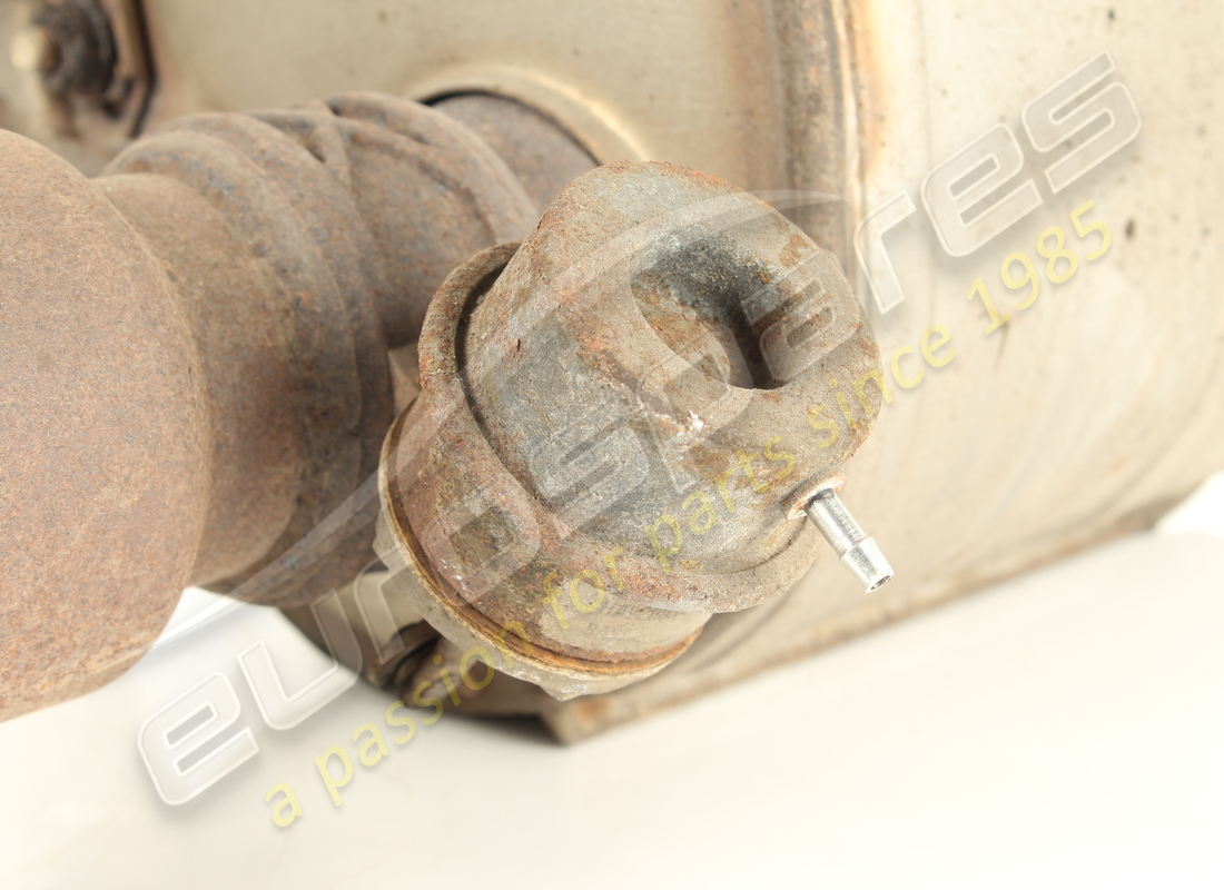 gebrauchter ferrari schalldämpfer hinten links. teilenummer 309363 (3)