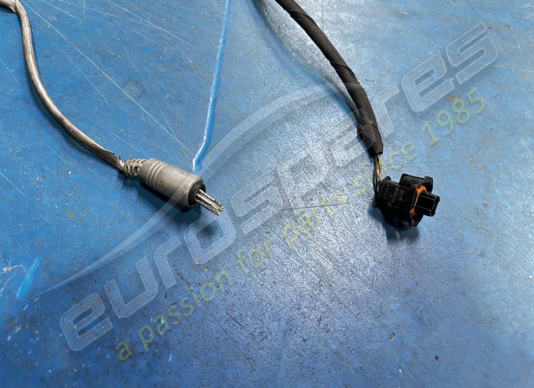 beschädigt ferrari hinteres kabel. teilenummer 338456 (5)