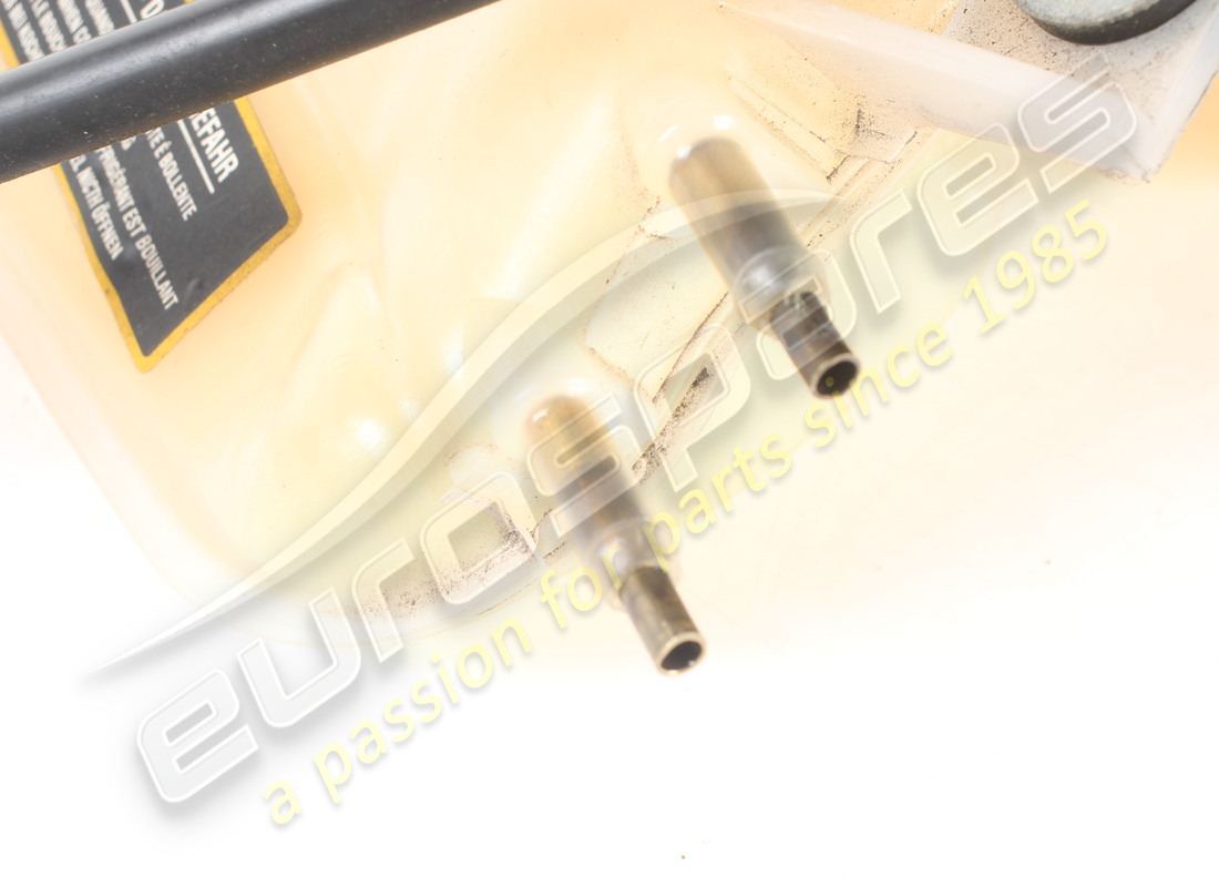 gebrauchter ferrari kompletter ausgleichsbehälter. teilenummer 305322 (5)