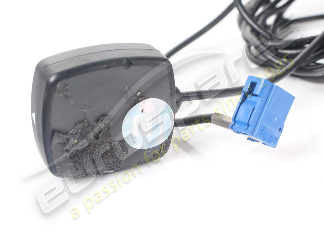 GEBRAUCHTE FERRARI GLONASS GPS-ANTENNE. TEILENUMMER 336506 (3) gebrauchte ferrari glonass gps-antenne. teilenummer 336506 (3)