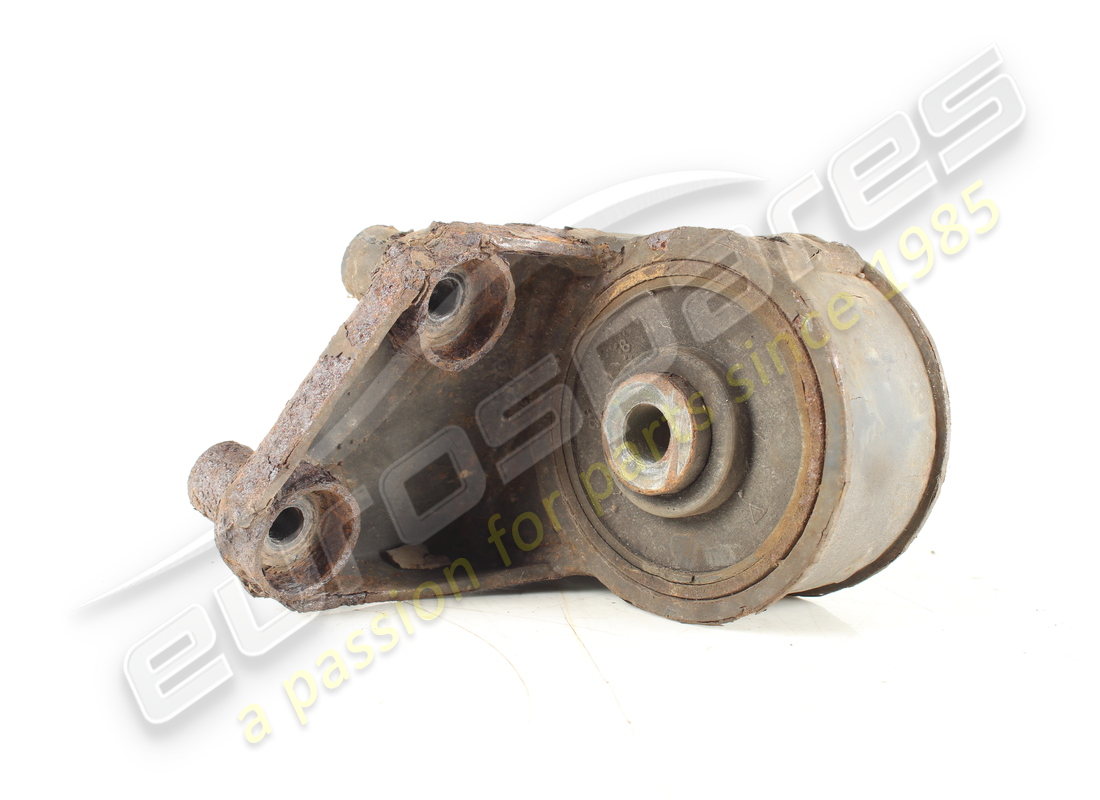 USED MASERATI DIFFERENTIAL REAR MOUNT. PART NUMBER 386200169 (1) used maserati differential rear mount. part number 386200169 (1)