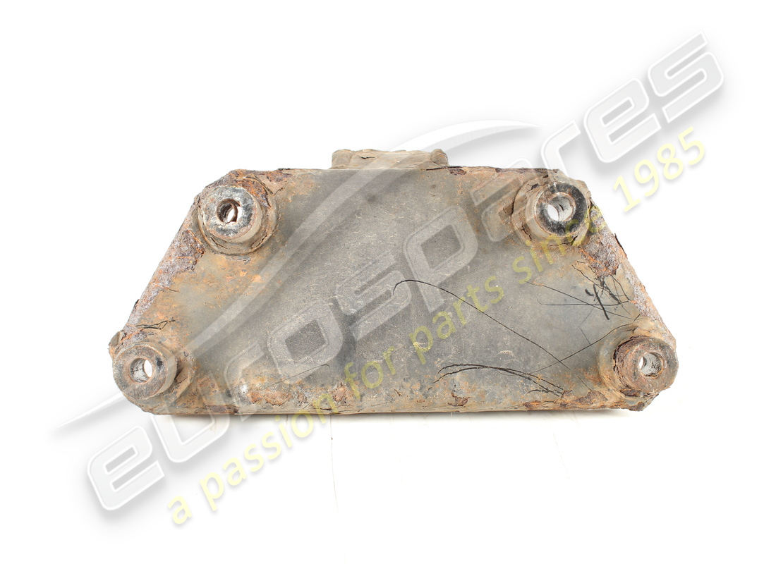 USED MASERATI DIFFERENTIAL REAR MOUNT. PART NUMBER 386200169 (4) used maserati differential rear mount. part number 386200169 (4)