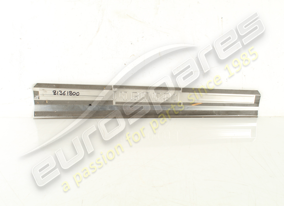 gebrauchte ferrari rechte trittplatte. teilenummer 81361800 (2)
