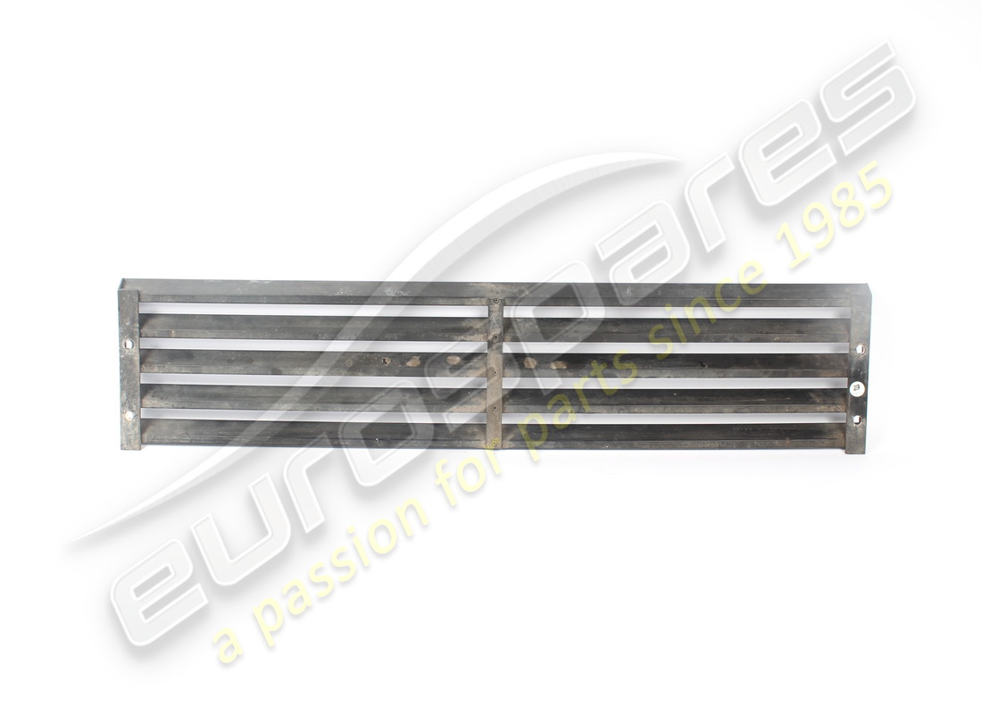 gebrauchter ferrari hinterer unterer kühlergrill. teilenummer 61529500 (2)