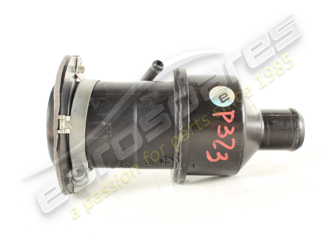 gebrauchter maserati kraftstoffeinfüllhals. teilenummer 222257 (2)